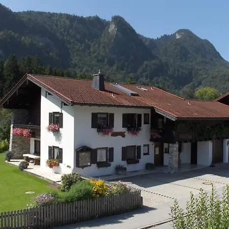 Haus Moosbach Apartamento *